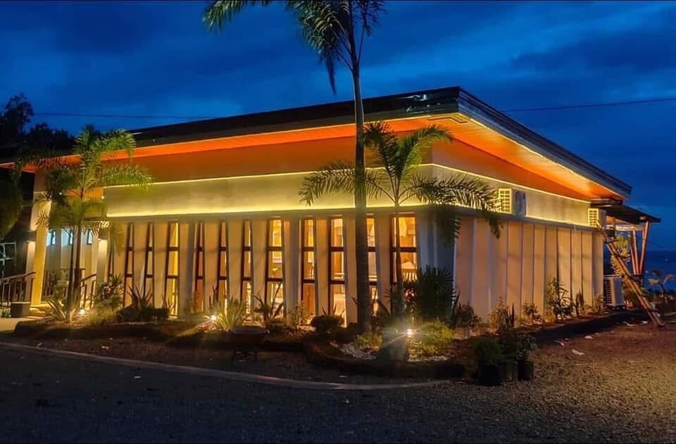 Lacaran Thai-Filipino Restaurant